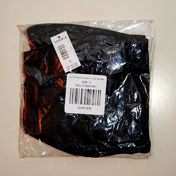 ❤️NWT TORRID PANTY - BLACK LACE - CAGE BACK - MID RISE SEXY HIPSTER - Picture 5 of 11